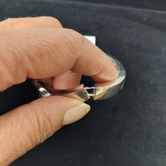 Lia Sophia "Pretty Perfect" Silver-tone Bracelet with Teal Enamel & Crystal Bow - Picture 5 of 8